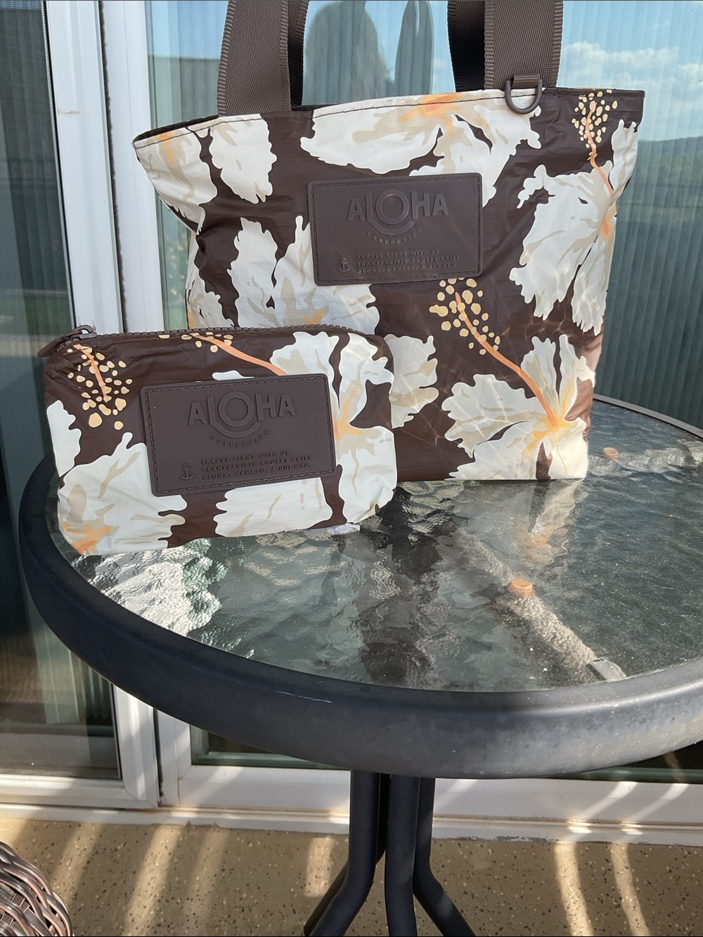 Aloha Collection - Mini-Tripper and Mini-Pouch - Picture 2 of 6